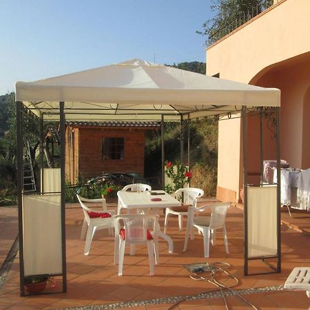 Room In Villa - Room In The Hills With Garden And Sea View San Salvatore  Exterior photo