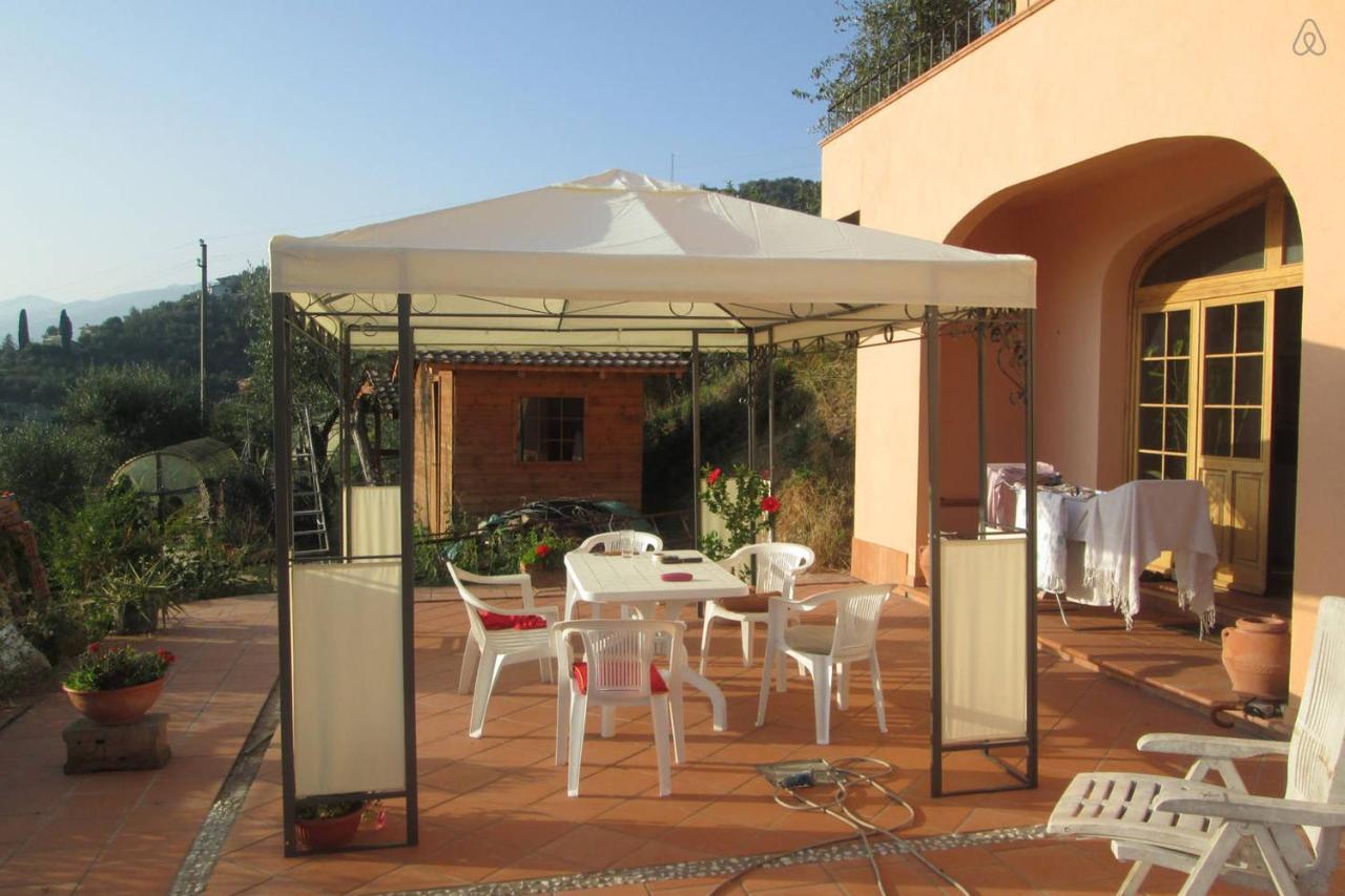 Room In Villa - Room In The Hills With Garden And Sea View San Salvatore  Exterior photo