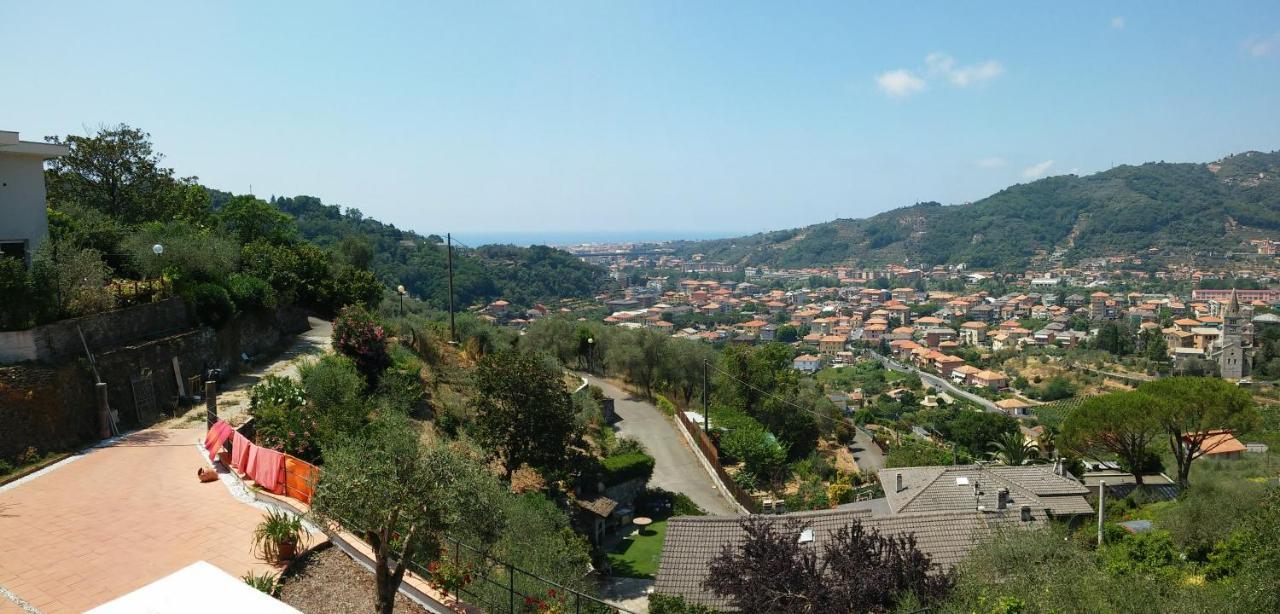 Room In Villa - Room In The Hills With Garden And Sea View San Salvatore  Exterior photo